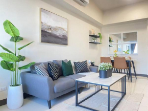 Bayview 2BR Family Suite in Uptown BGC near Mall